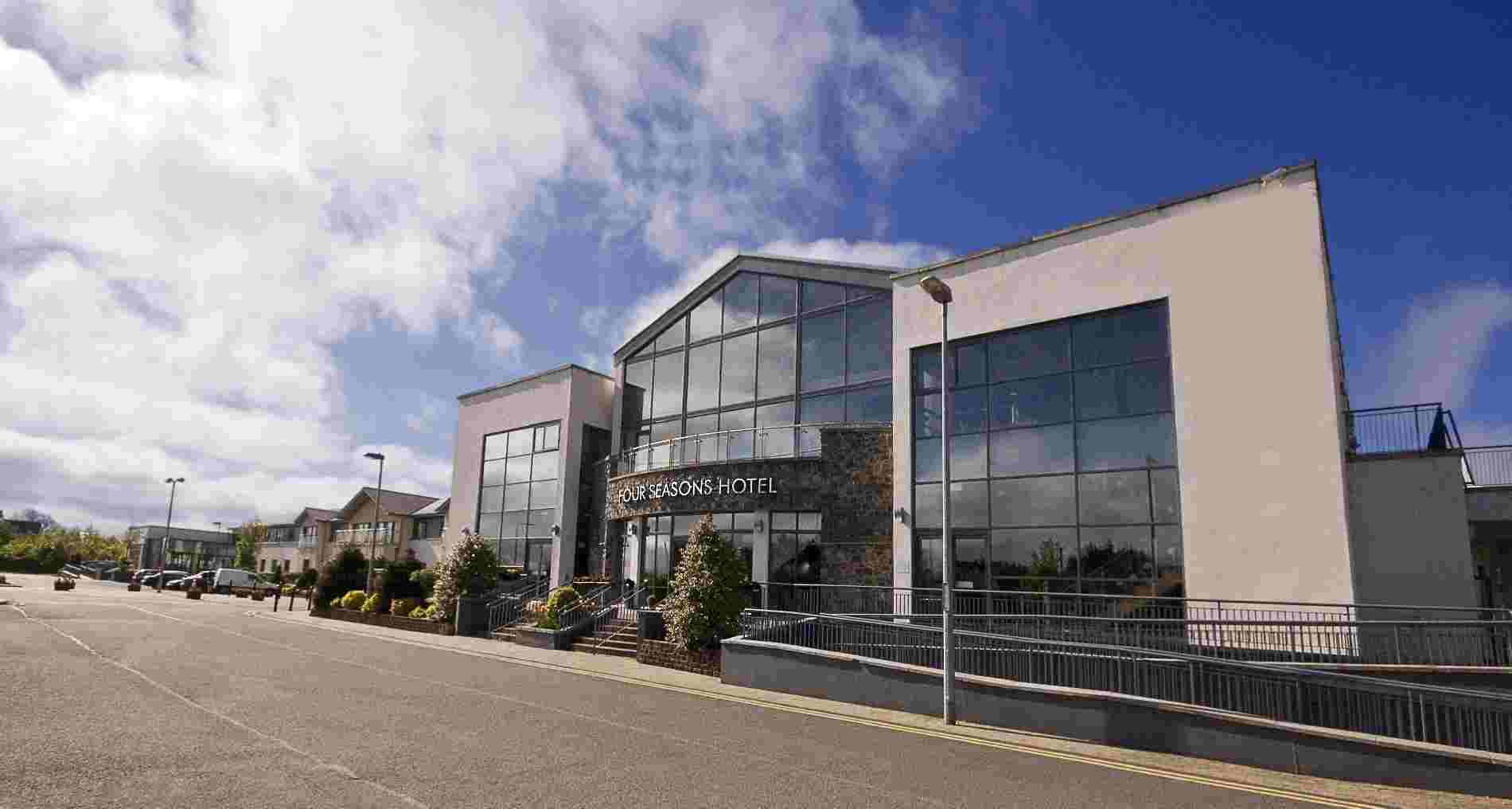 Four Seasons Hotel, Carlingford Exteriér fotografie