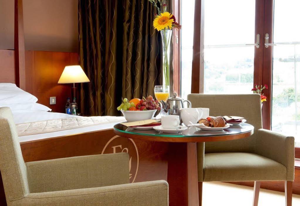 Four Seasons Hotel, Carlingford Exteriér fotografie